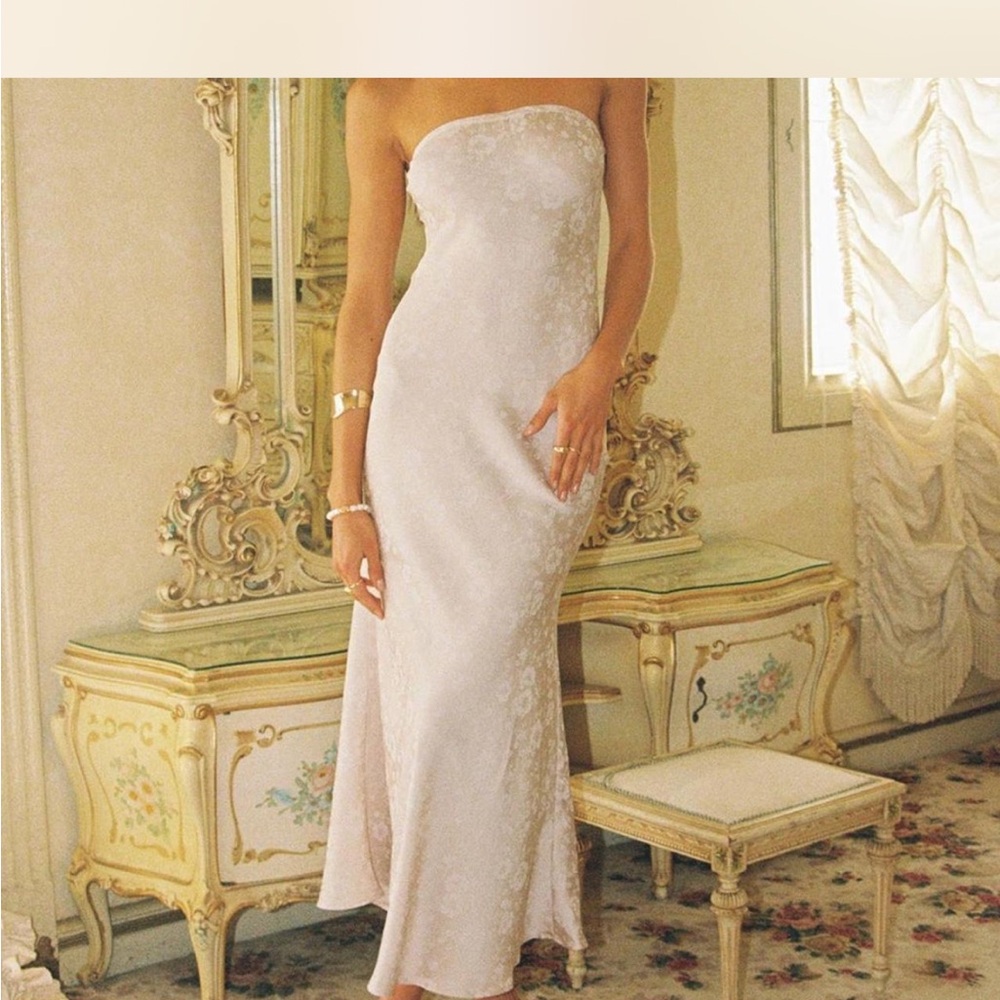NWOT PRINCESS POLLY Elegant Strapless White Dress